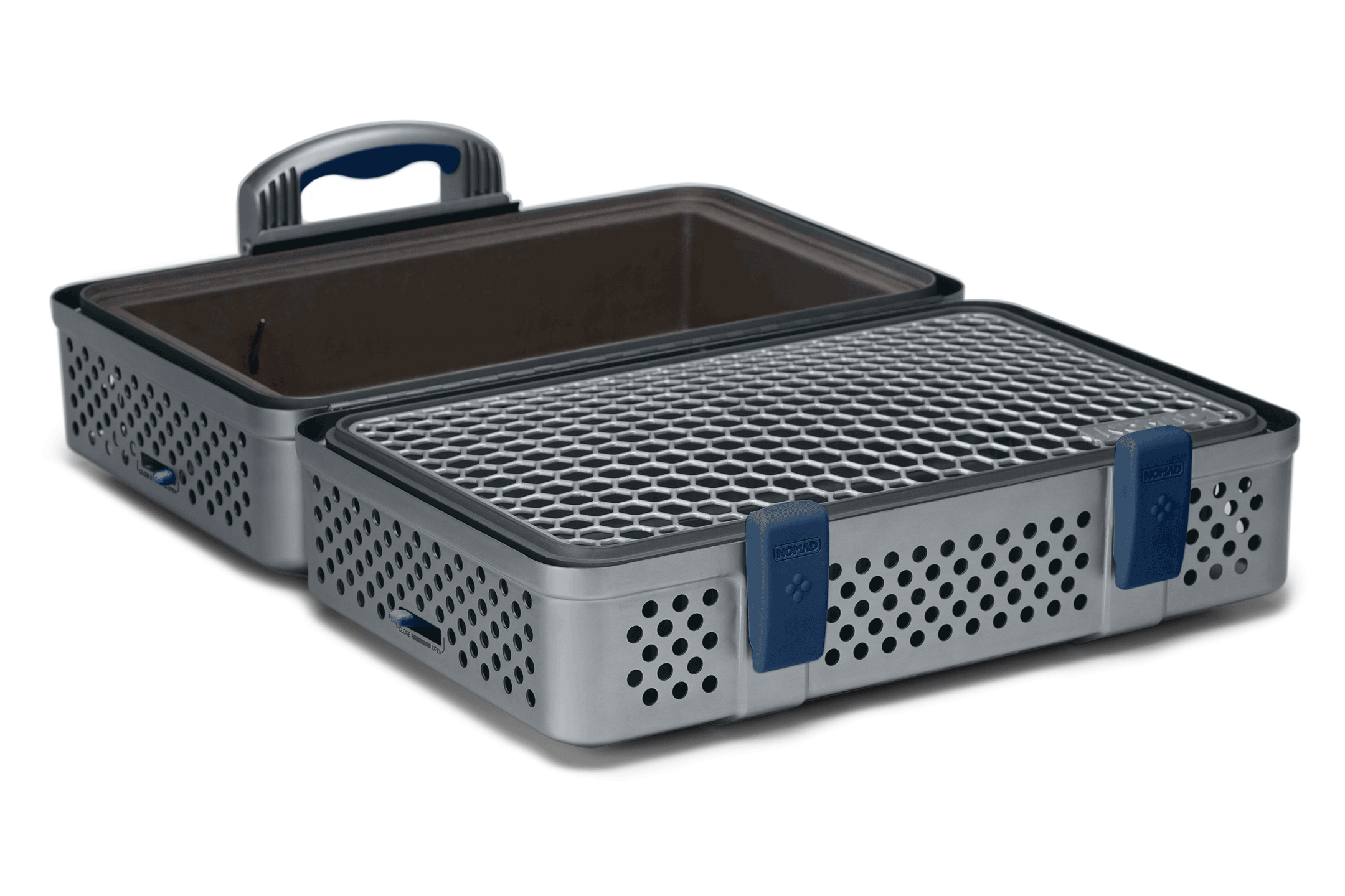 NOMAD Grill & Smoker