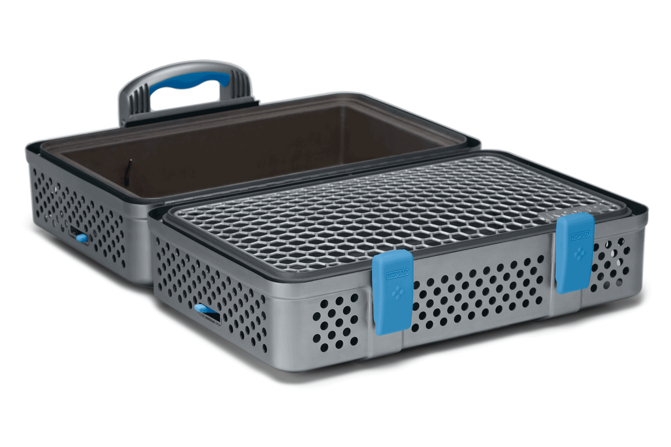 NOMAD Grill & Smoker