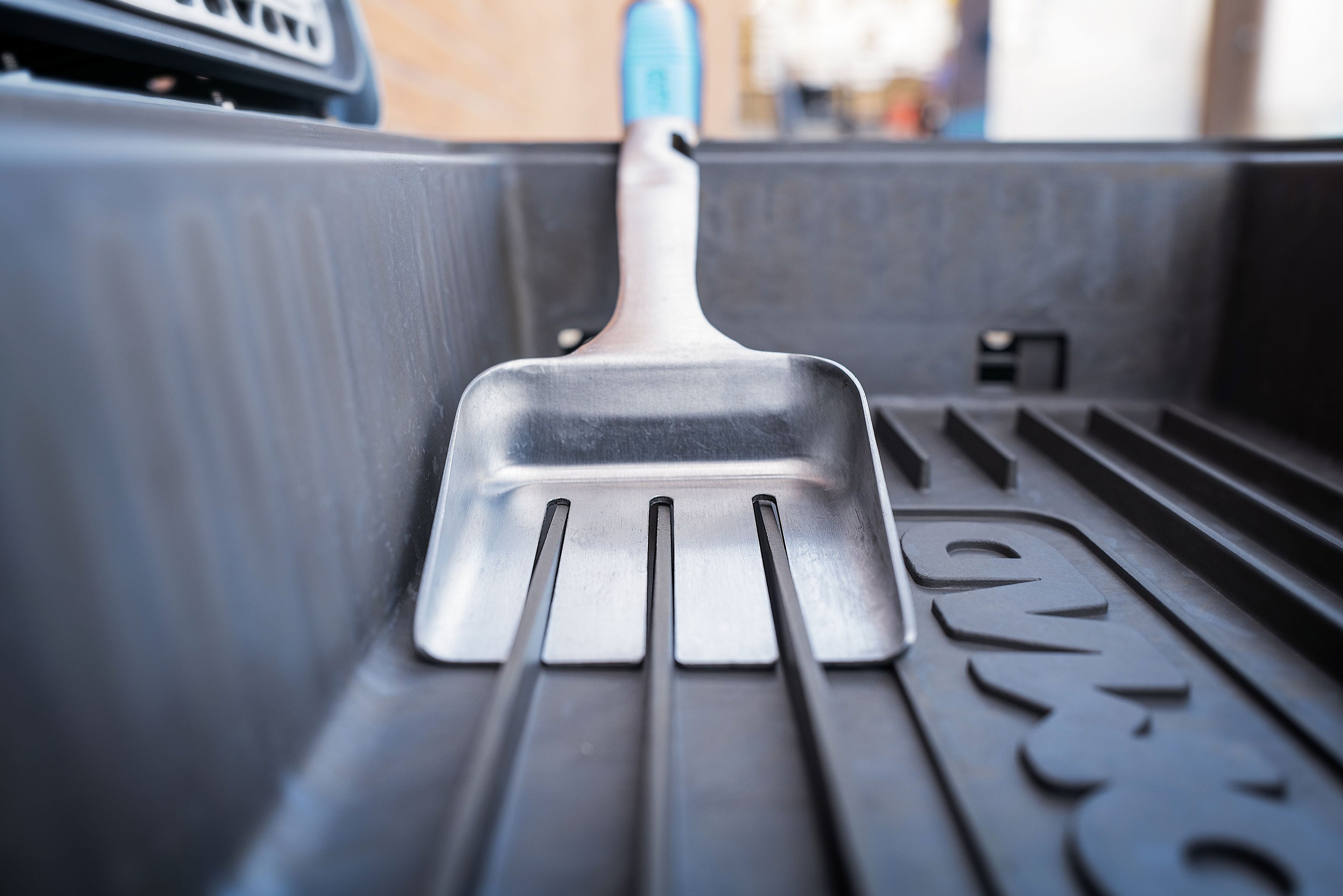 NOMAD Ash & Coal Shovel | NOMAD Grills