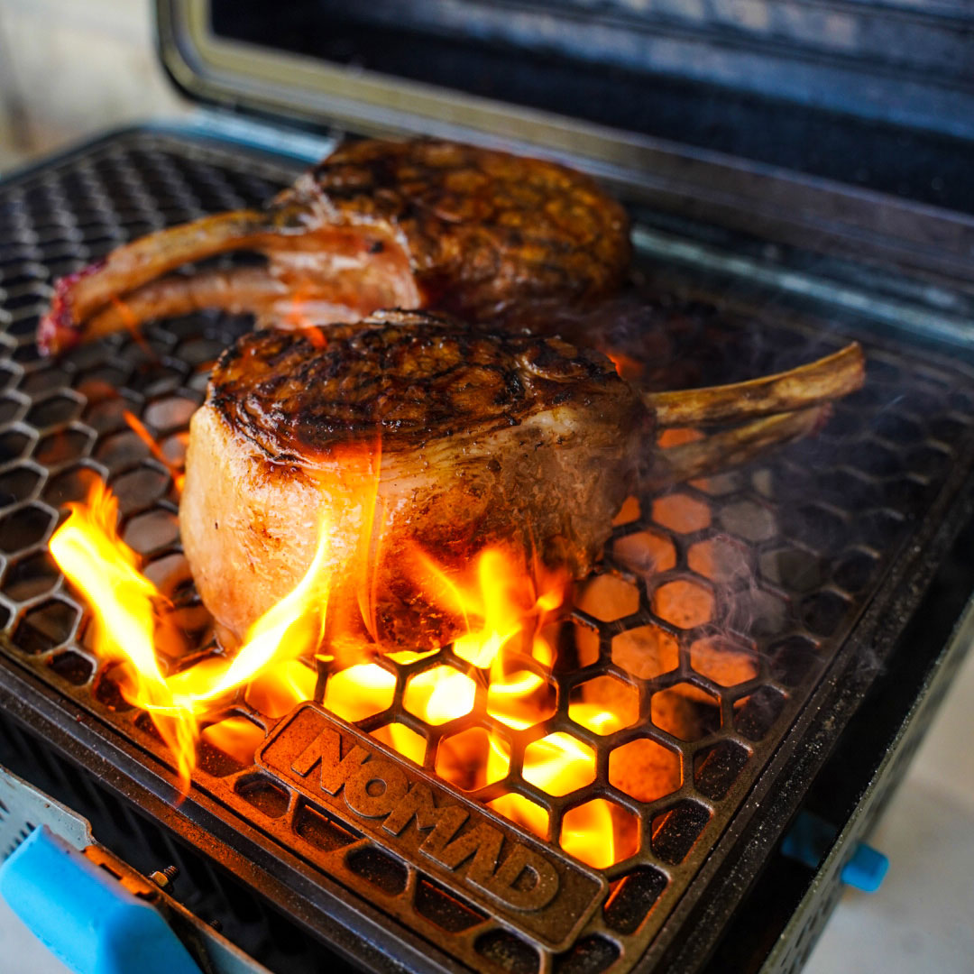 NOMAD Premium Lump Hardwood Charcoal | NOMAD Grills